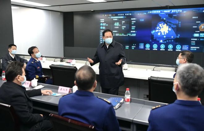 市領導深入檢查春節期間城市保障與信息系統運維工作，確保節日安全平穩運行